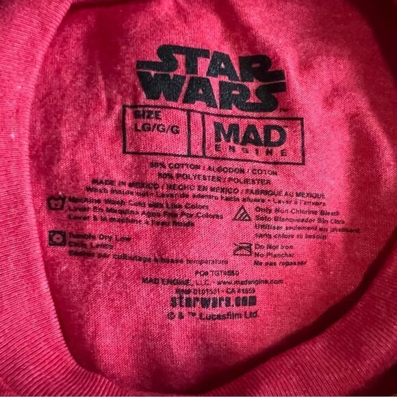 Star Wars "Galaxy Greetings" Holiday T-Shirt Size L  NWT! - Picture 3 of 4